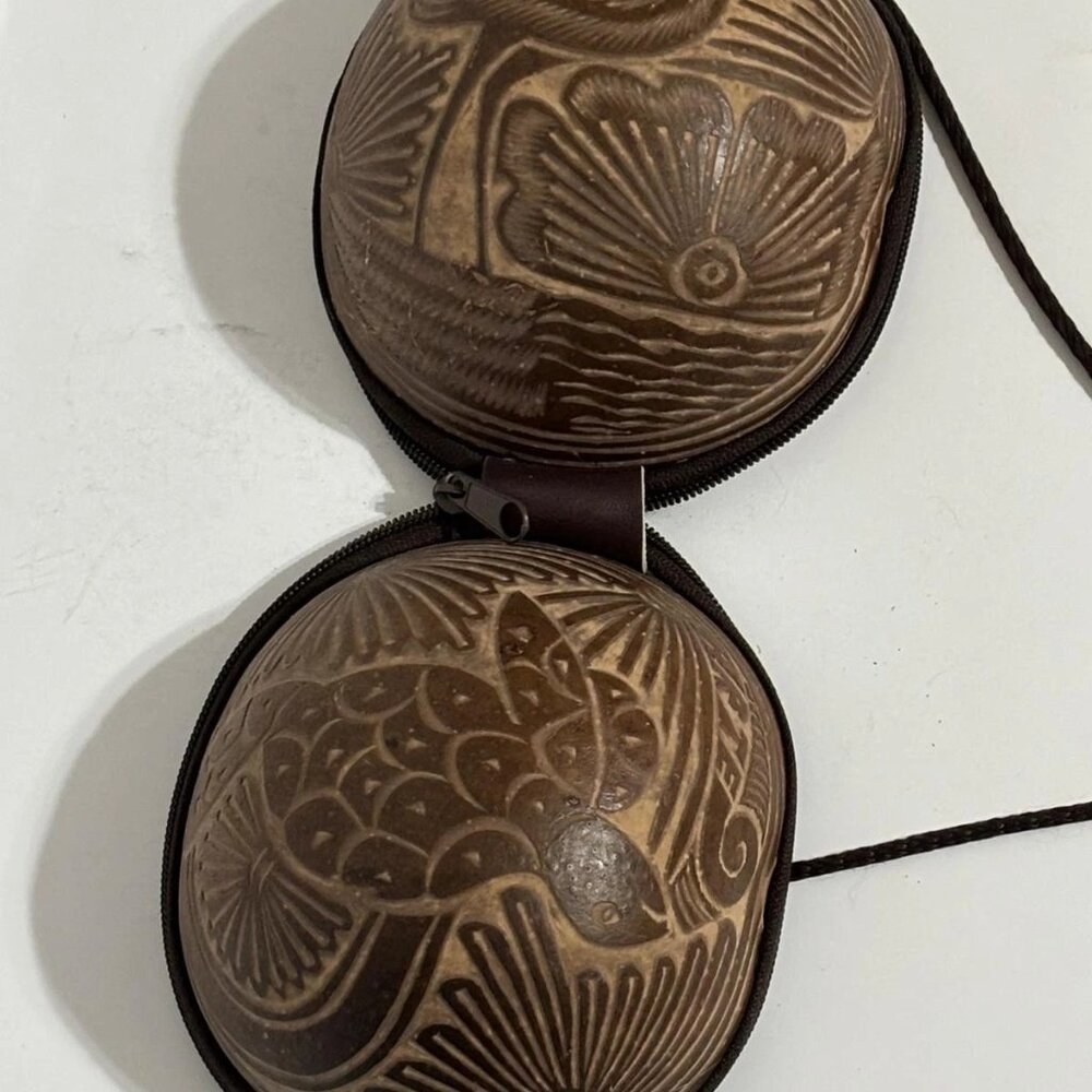 Medium 7" Handmade Coconut Shell Zipped Handbag/Purse Lined Wrapped Handle